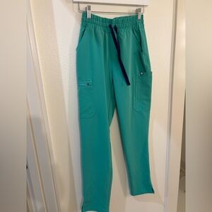 FIGS women's Surgical Green Yola™ - High Waisted Scrub Pants - XXS